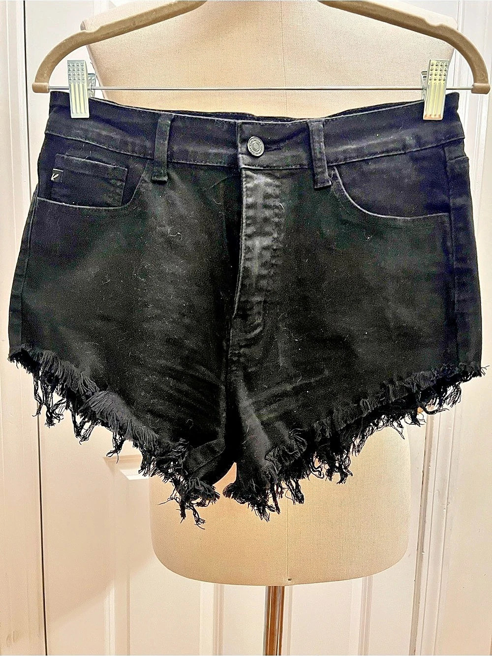 Kancan Black Cut Off Fringe Raw Hem Jean Shorts Waist 28